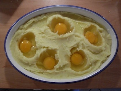 Αυγά με πουρέ πατάτας